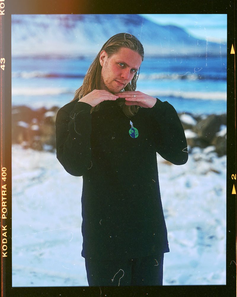 DaΓ°i Sweater
