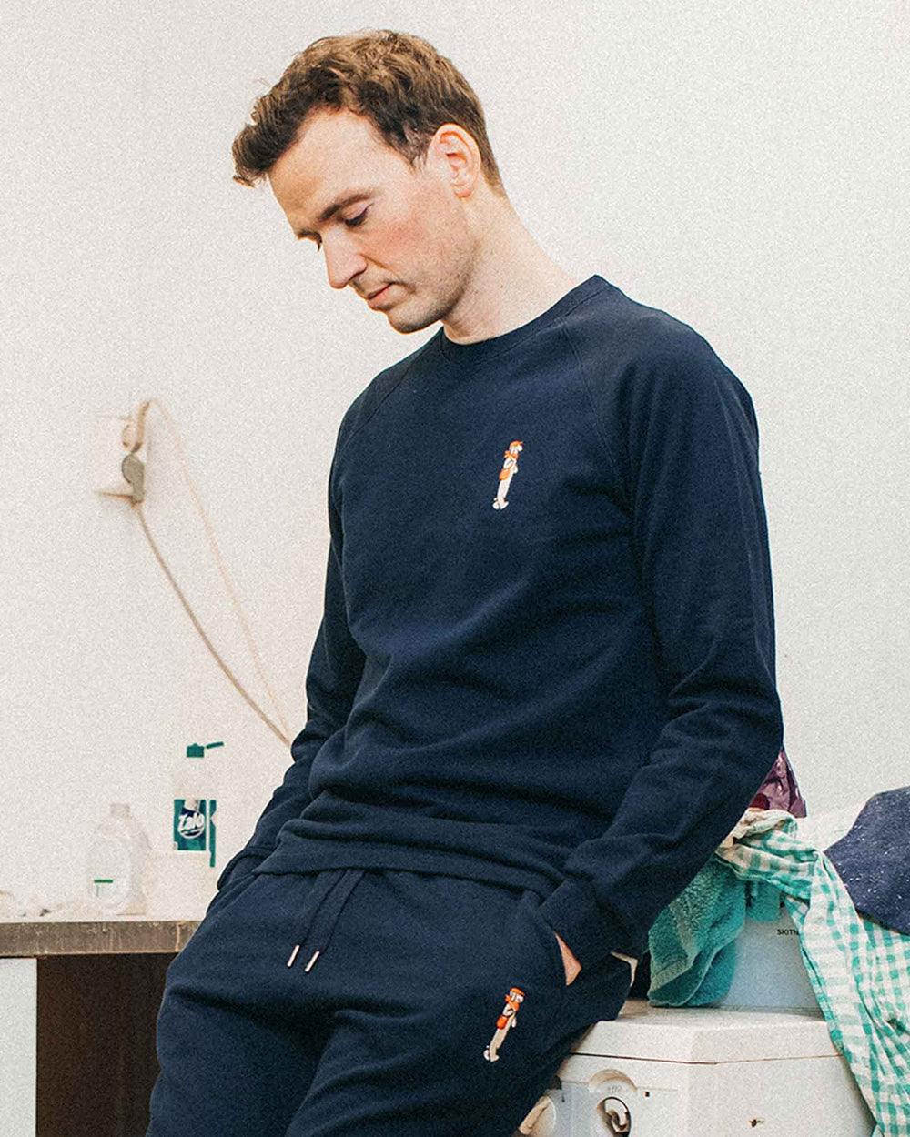 #color_navy
